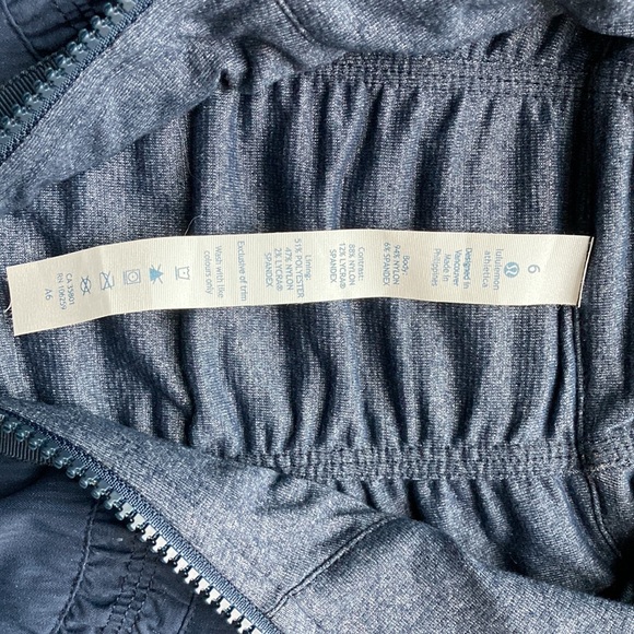 Lululemon active wear hooded jacket - Picture 2 of 4